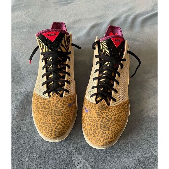 Nike Lebron 19 low safari - Picture 1 of 10